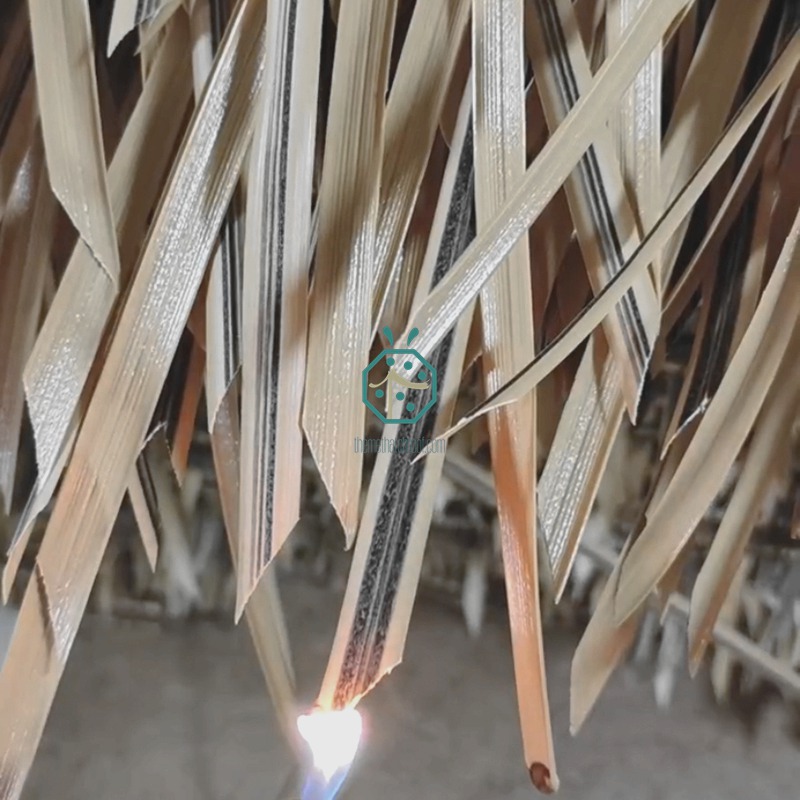 중국산 우수한 내화 팔라파 인공 초가지붕 제품